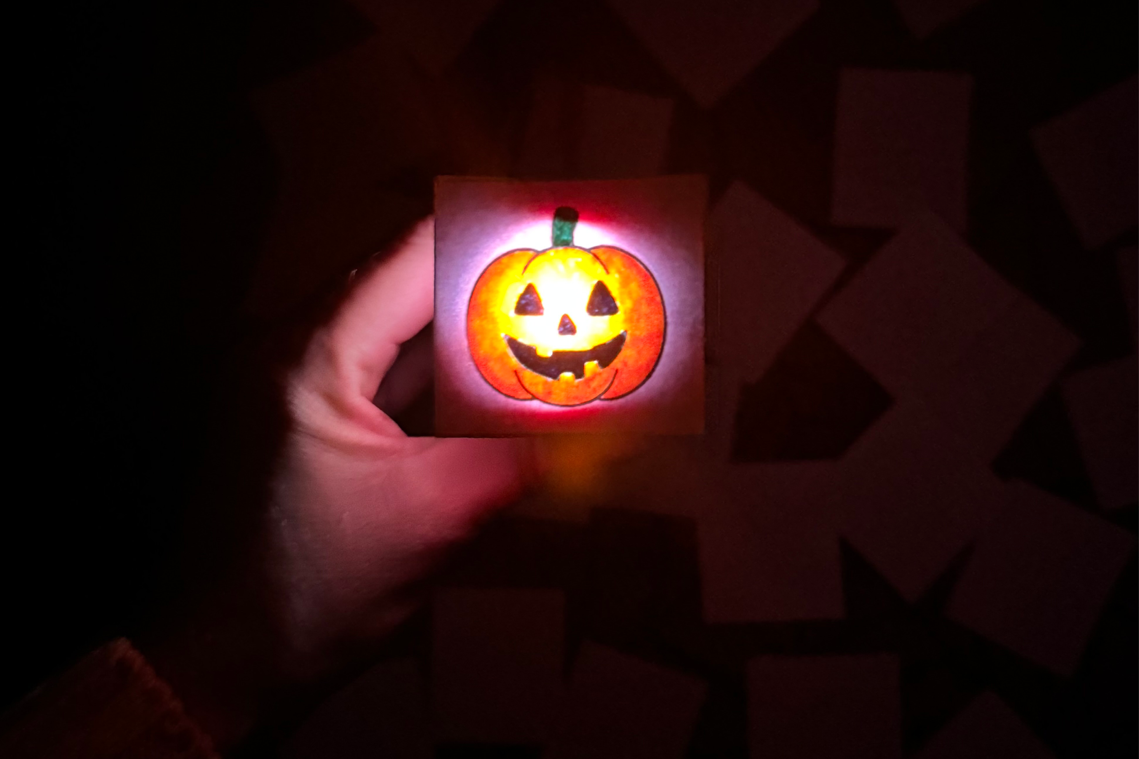 LEG_Web_Kramogkrea_vendespil3